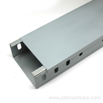 Metal cable tray end plate